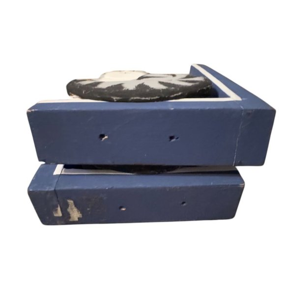 Wooden Gray Tabby Cat Bookends Blue & White Base - Picture 9 of 13